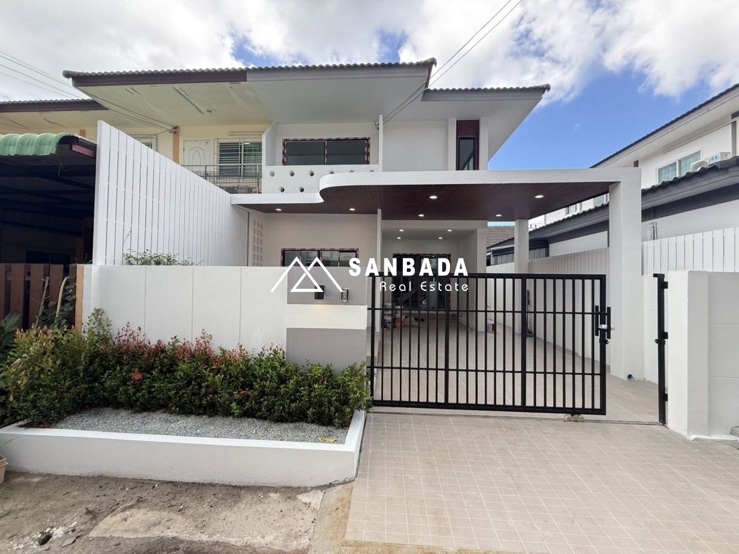 🏡✨ 两层联排别墅 – 帕宾村（查龙区）✨