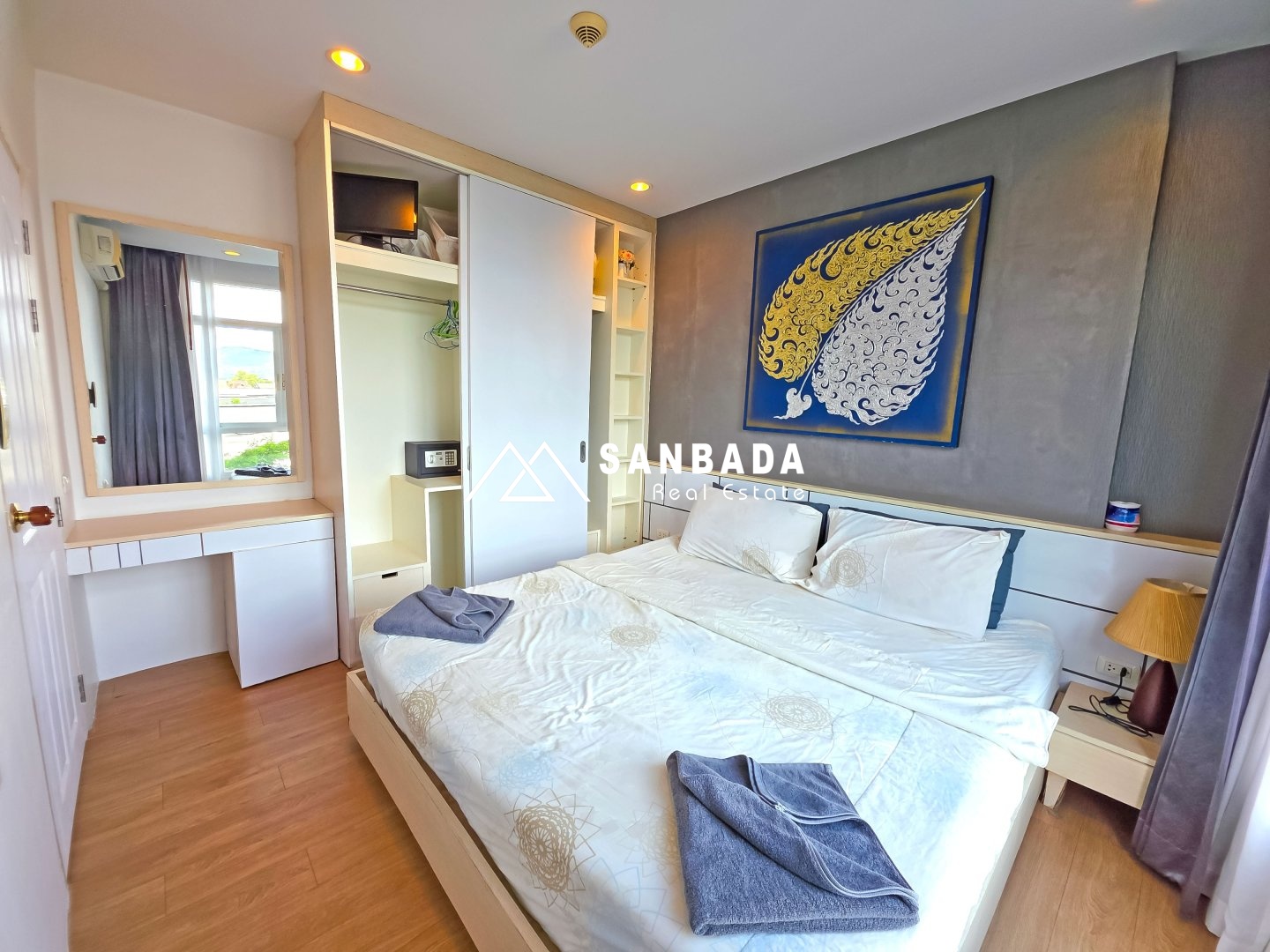 เดอะเบลล์ คอนโดมิเนียม – โซนฉลอง