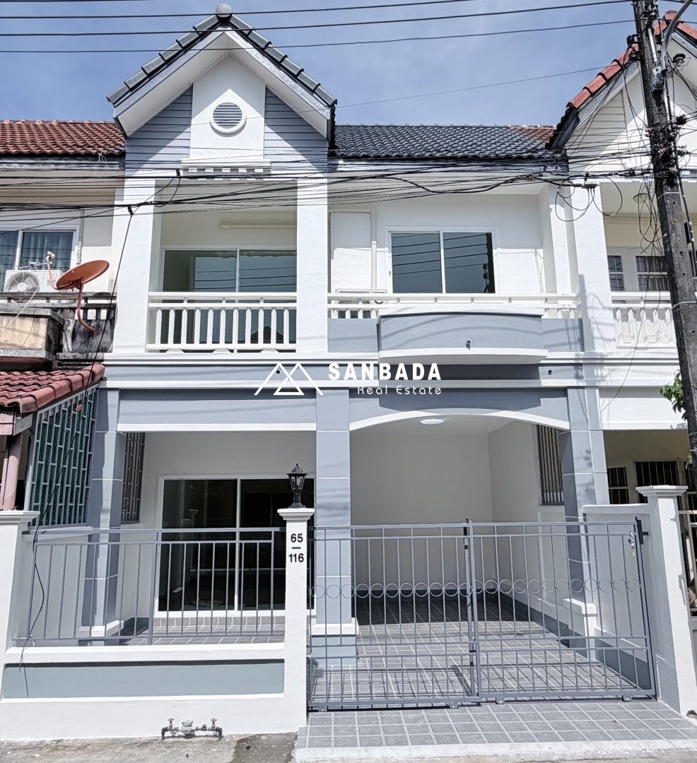 🏡✨ Отремонтированный таунхаус – Tharathong 7, Wichit, Mueang Phuket