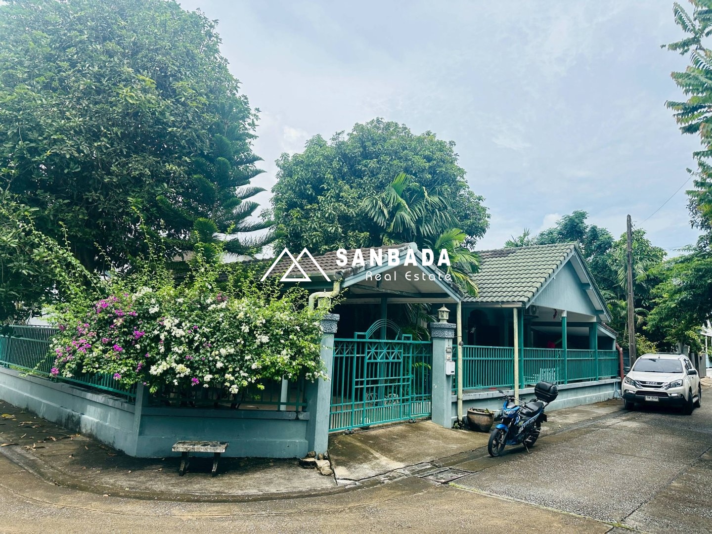 🏡✨ บ้านเดี่ยวหลังมุม – หมู่บ้านปาริชาติ ฉลอง