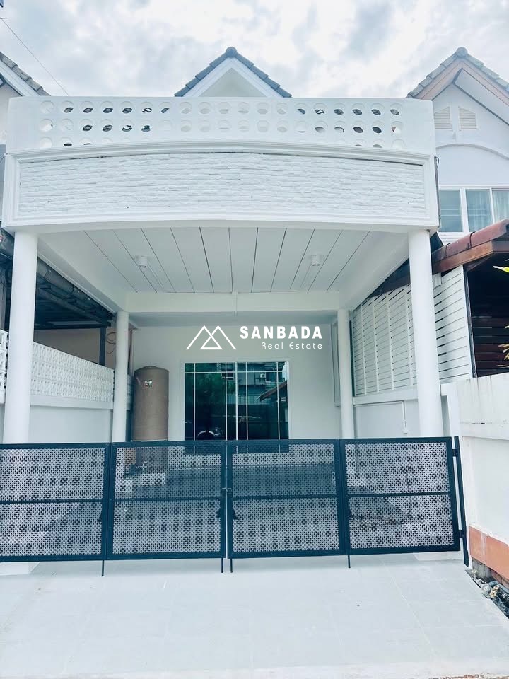 两层联排别墅 - 纳塔卡蒙村，库库。