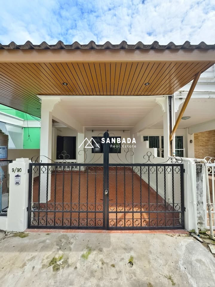 取消预订！两层联排别墅，全新装修 – Chaofa Thani Village (TOT Chalong)。