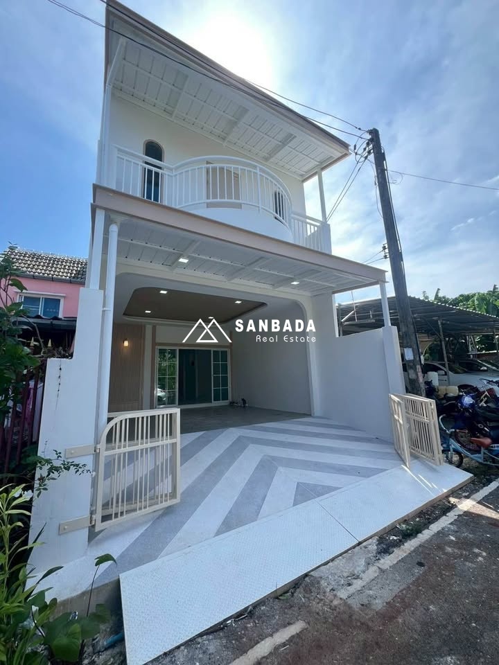 ทาวน์เฮาส์ 2 ชั้น – ซอยก้าวหน้า 3 (เมืองทอง) | วิชิต