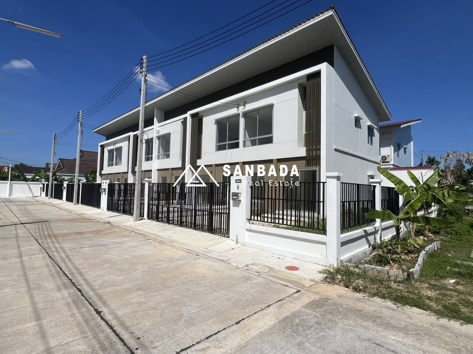 ทาวน์เฮ้าส์ 2 ชั้น หลังมุม – มบ.อเวนิว บ้านพอน ศรีสุนทร