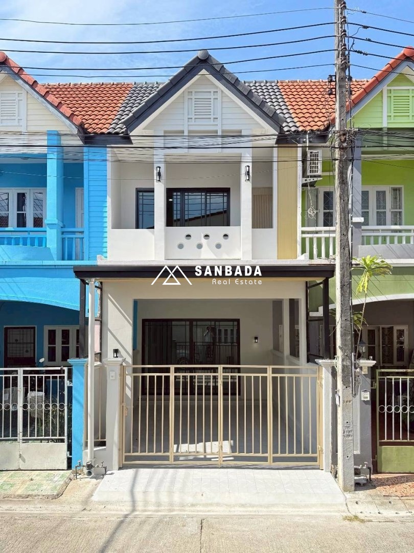 两层联排别墅，Thanthong 7 Village。