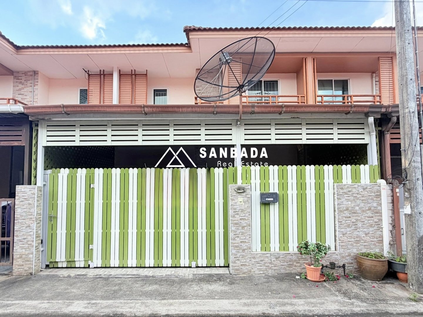 ทาวน์เฮาส์ 2 ชั้น – ไอลีฟทาวน์ 1 ซอย 2 | อนุสาวรีย์ ถลาง