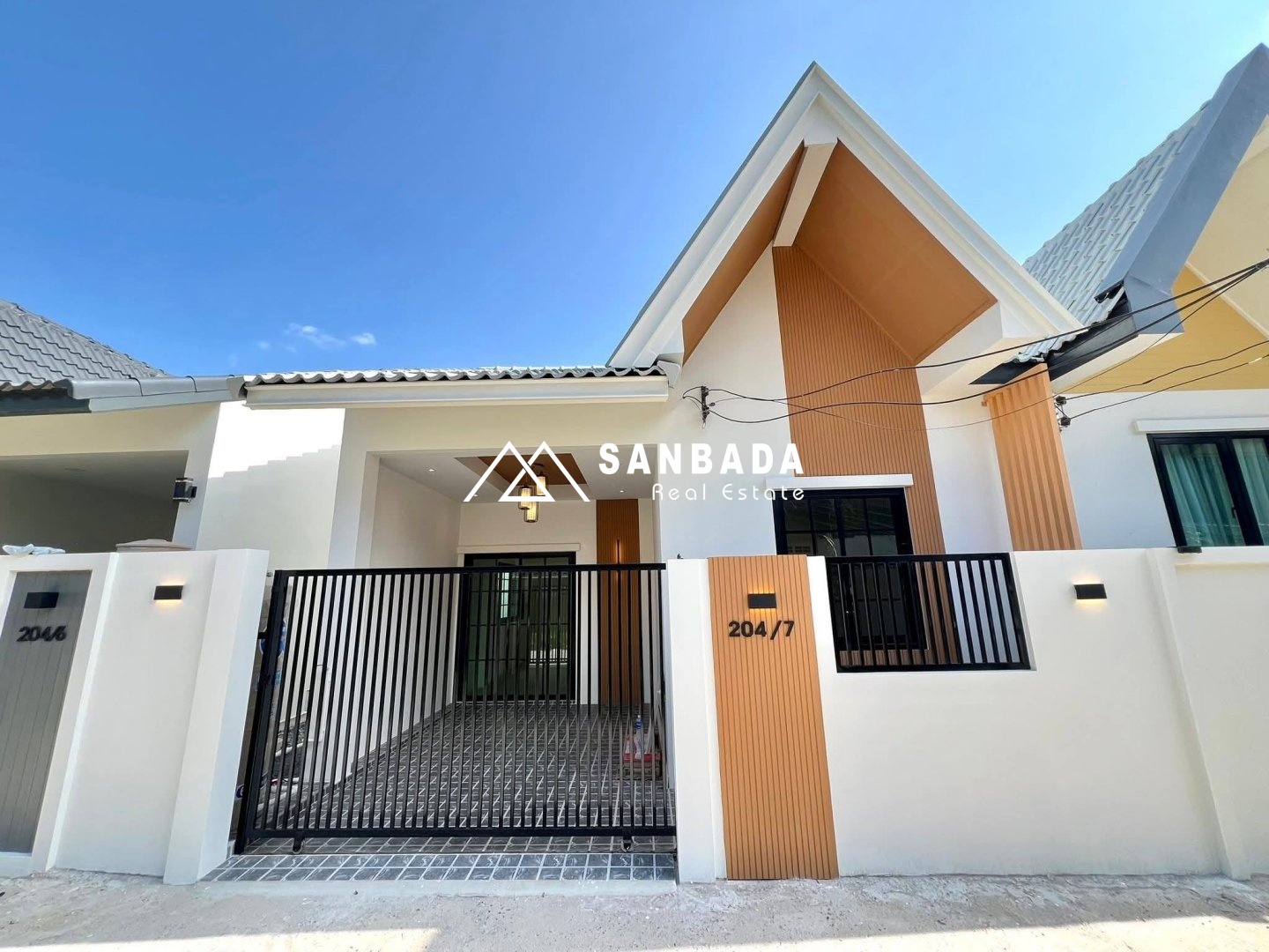 ทาวน์เฮ้าส์ รีโนเวทใหม่ ซอยในคลำ – ศรีสุนทร