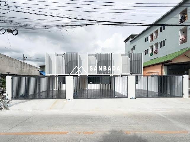 บ้านสร้างใหม่ ทาวน์เฮ้าส์ โซนกะทู้ – กะทู้