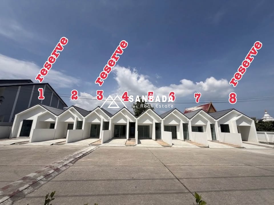 Townhouses at Chokthip Villa, Chalong | Pre-Sale - Only 5 units left.