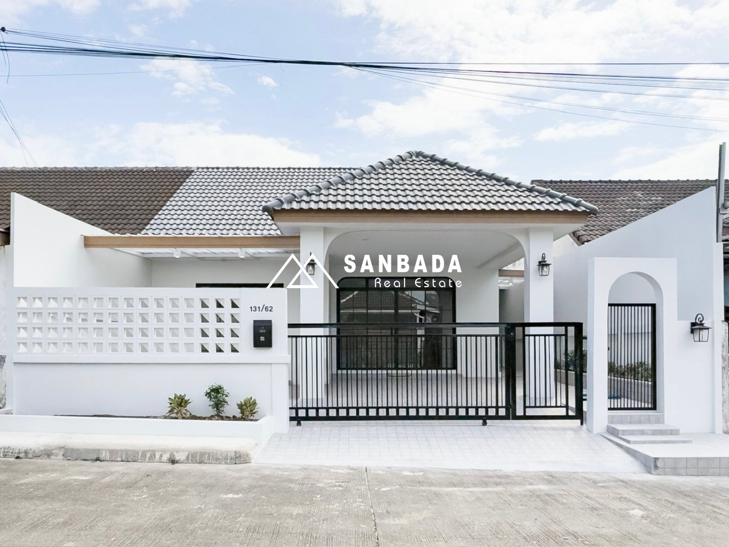 Twin house Srisuchat 3, Ratsada | Newly renovated Modern style.