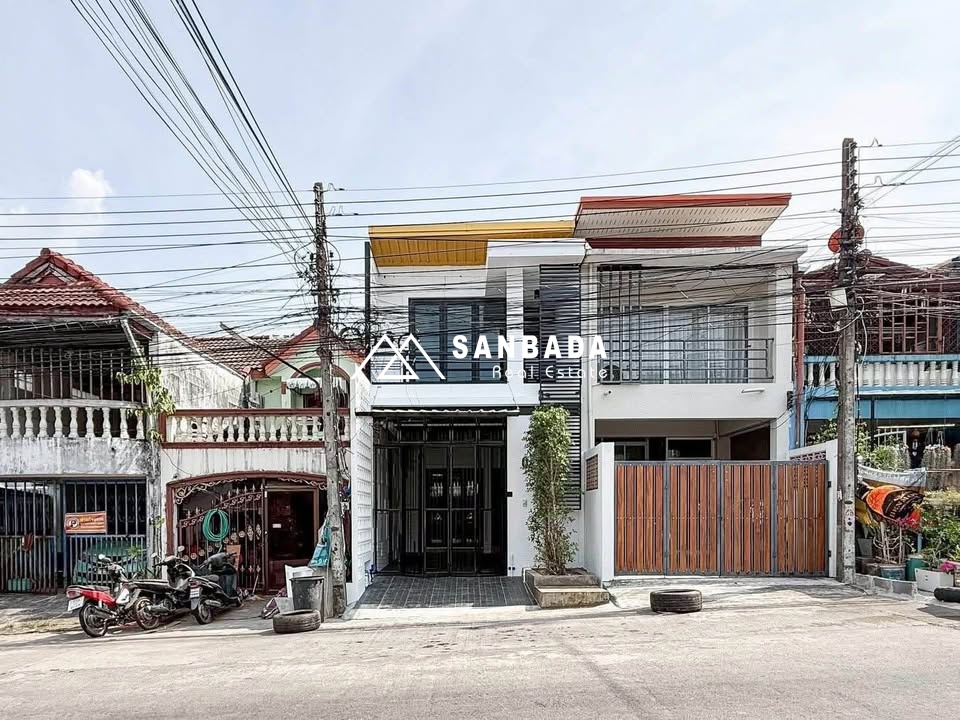 Townhouse Irrawaddy Bypass Ratsada | Loft Style, Commercial Location